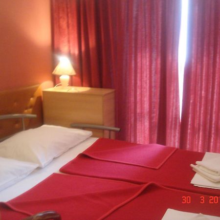 Aparthotel Pecic Gradac  Exteriör bild