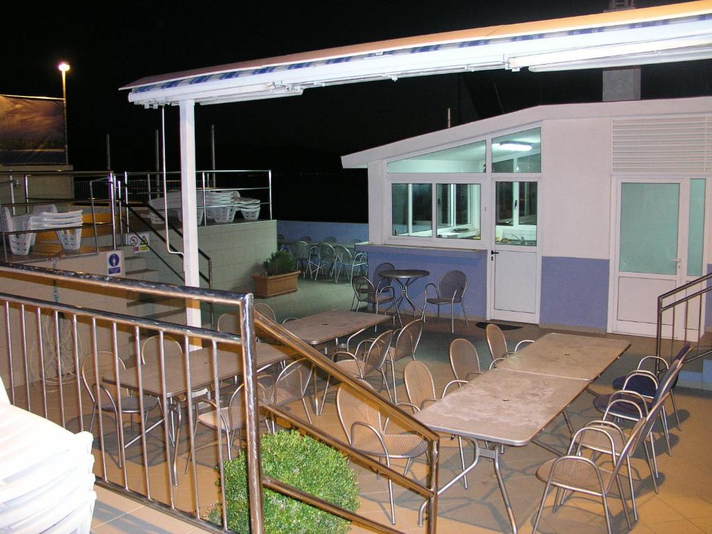 Aparthotel Pecic Gradac  Exteriör bild