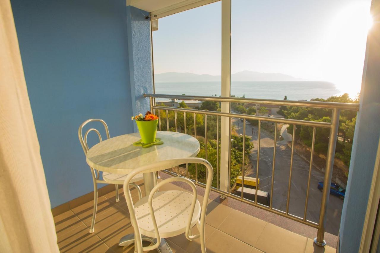 Aparthotel Pecic Gradac  Exteriör bild
