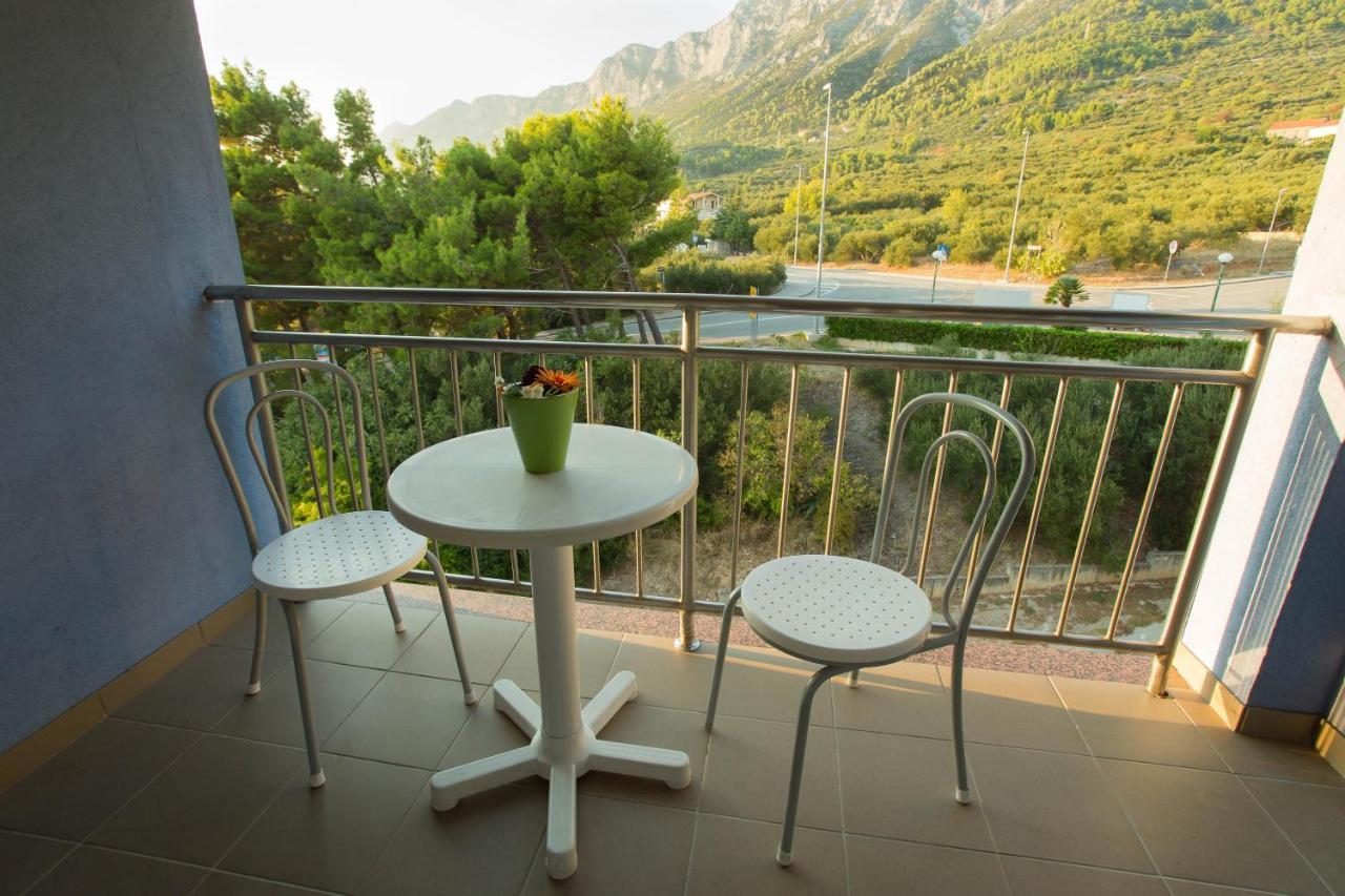 Aparthotel Pecic Gradac  Exteriör bild