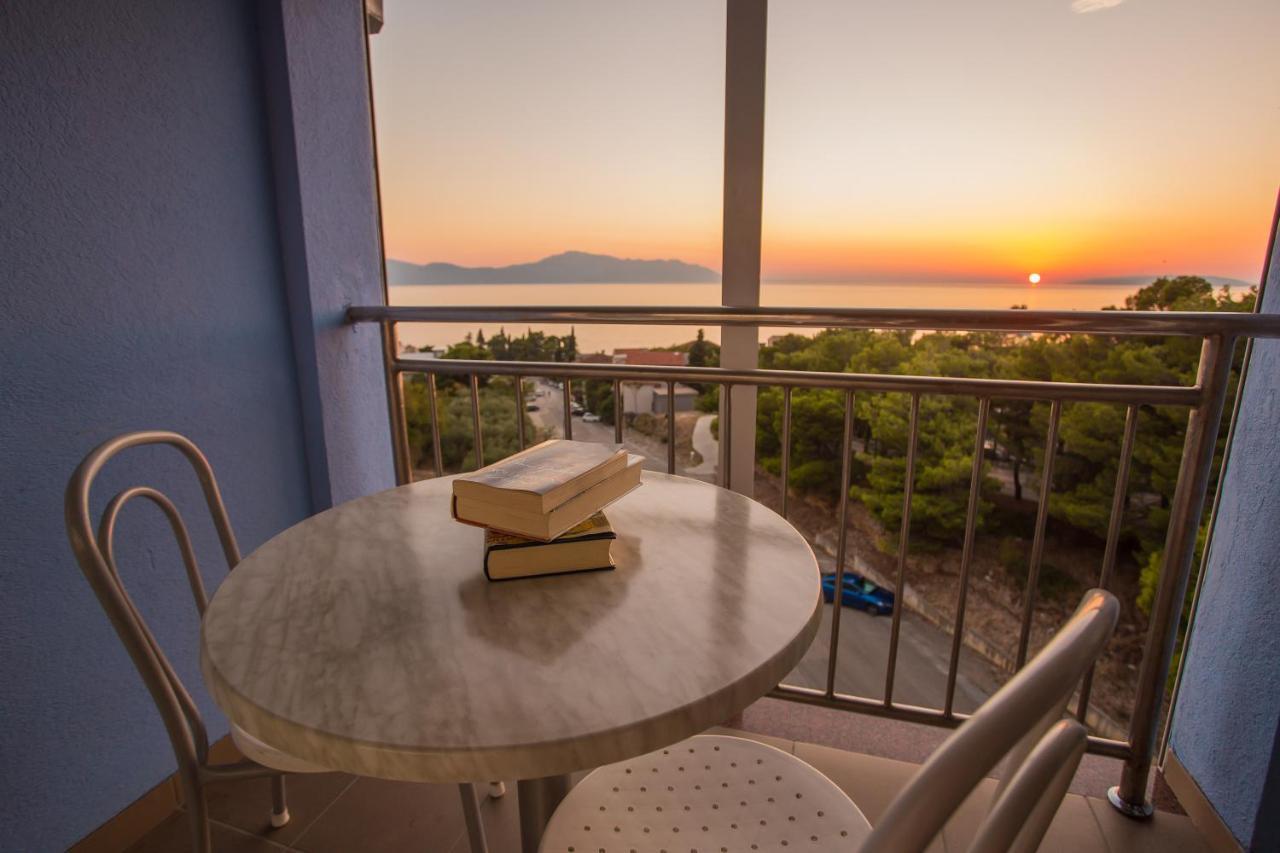 Aparthotel Pecic Gradac  Exteriör bild